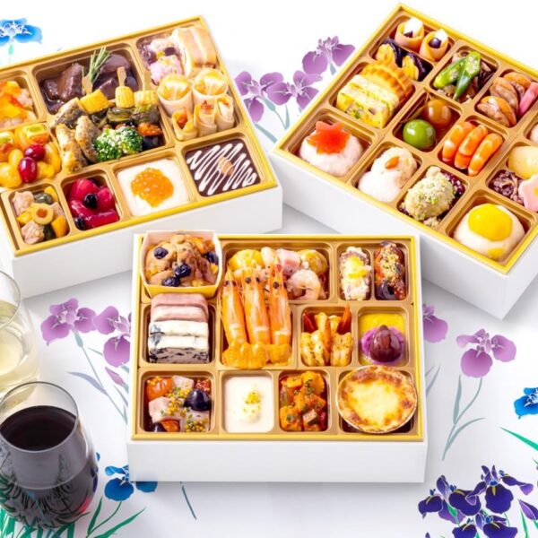 ビストロ おせち 「アイリス」 和洋 3段重 3-5人前 おせち料理 冷凍