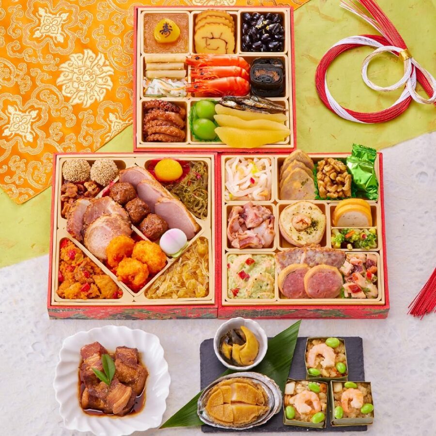 板前魂の万里 板前魂 おせち 和洋中三段重 中華風 福良鮑（あわび）豚角煮 海鮮おこわ付 3人前