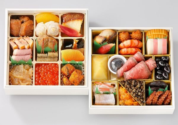 日本料理 なだ万 おせち料理 正月万菜 二段重 盛り付け済み 冷凍おせち 2人前【Amazon】