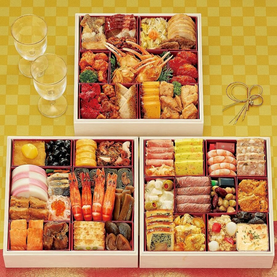 札幌グランドホテル 監修 おせち料理 彩の宴 三段重 盛り付け済み 冷凍おせち 4人前～5人前